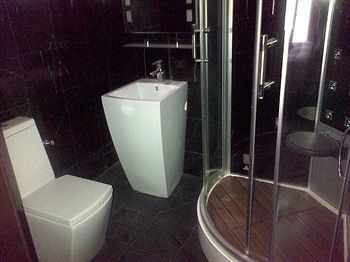 Quo Vadis Hotel Abudża Zewnętrze zdjęcie