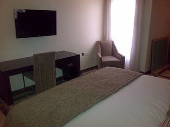 Quo Vadis Hotel Abudża Zewnętrze zdjęcie