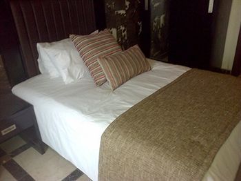 Quo Vadis Hotel Abudża Zewnętrze zdjęcie
